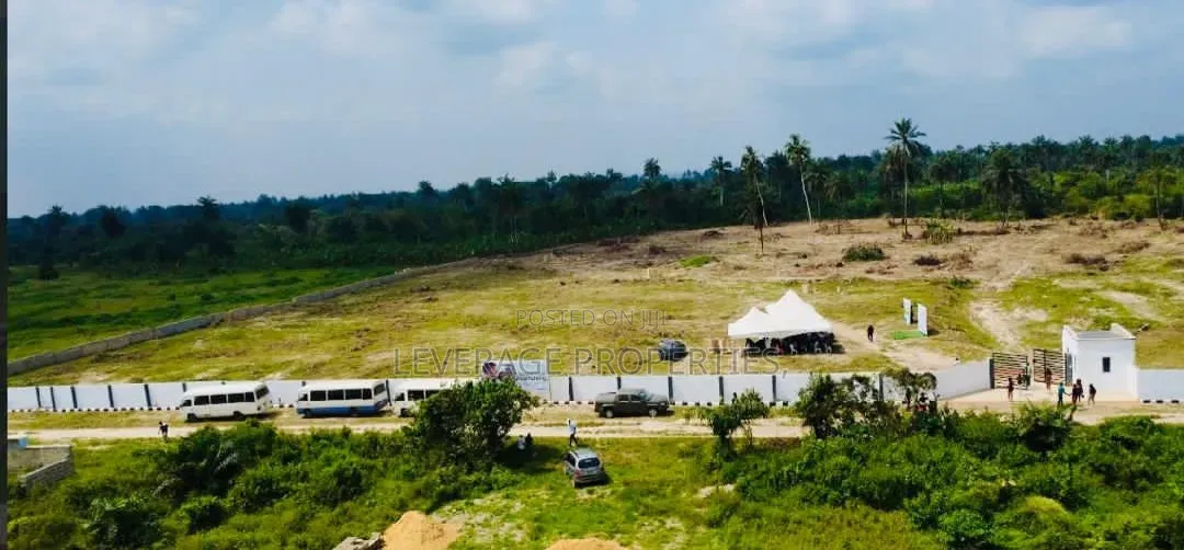 Buy Build Ready Land W/Cofo Along Ikorodu-Epe-Ijebu Road in Odogbolu