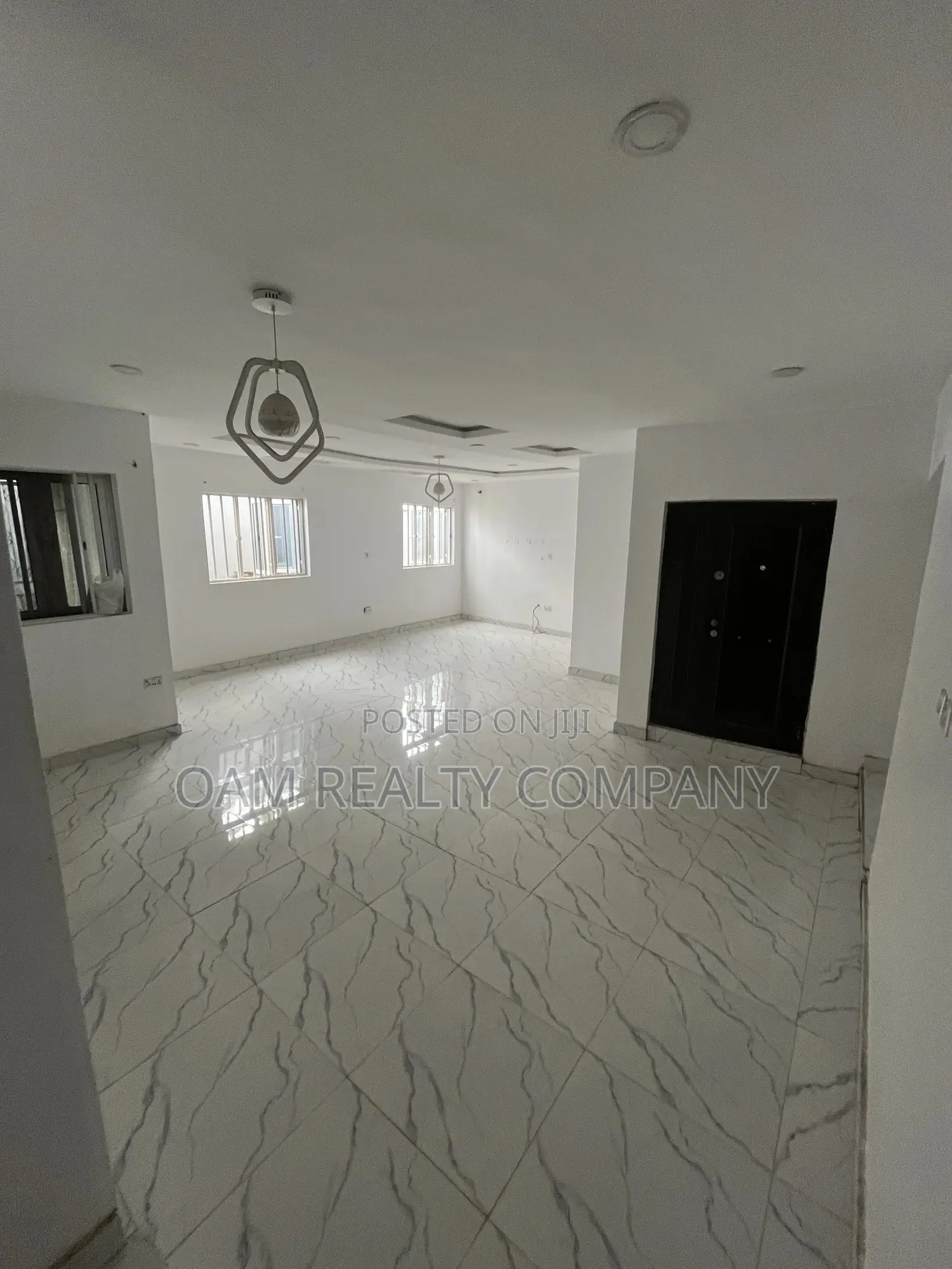 Furnished 4bdrm Bungalow in Apata for sale in Apata
