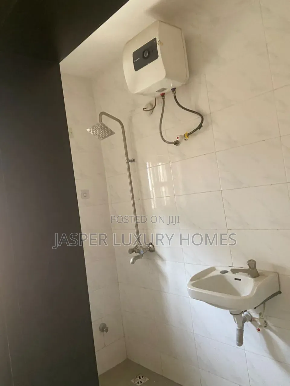3bdrm Apartment in GRA Phase 1 for rent in GRA Phase 1