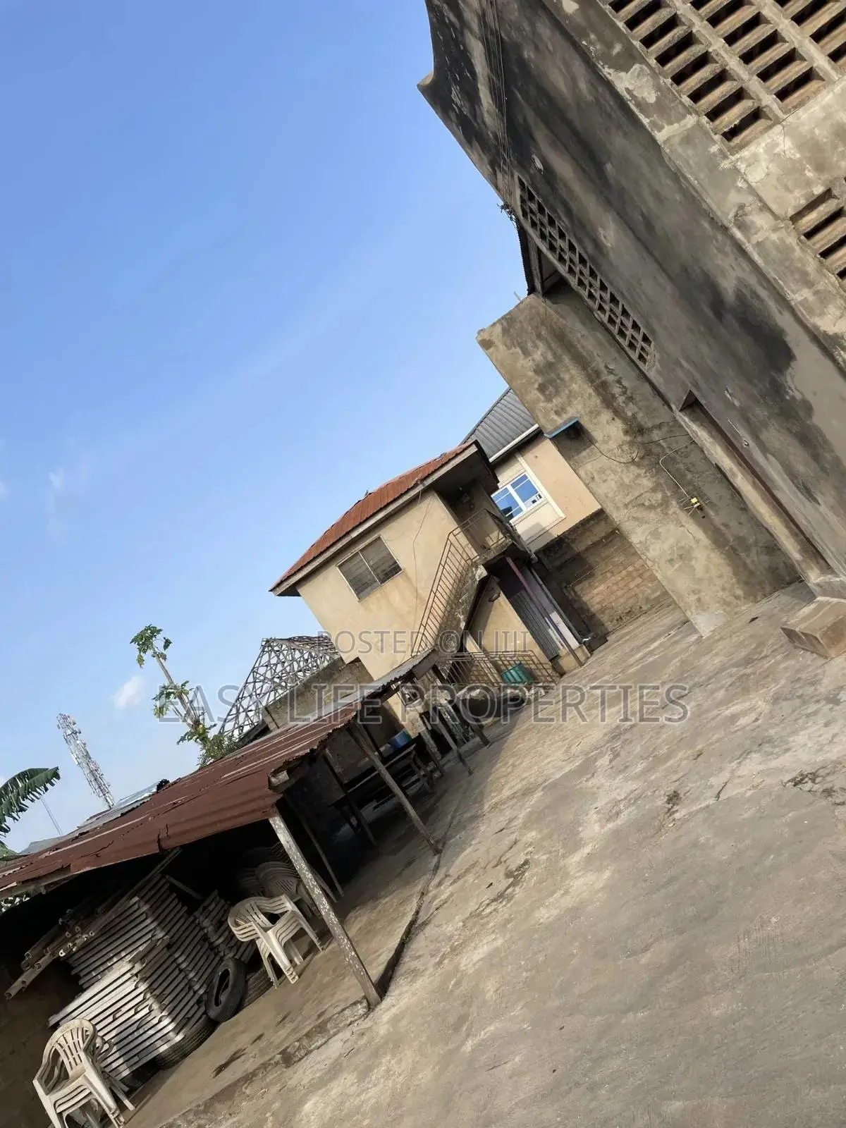 3bdrm Block of Flats in Afijagba, Alakia for sale in Alakia