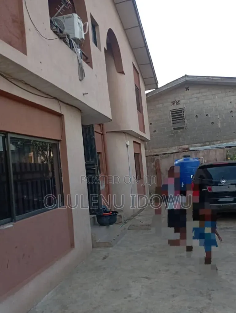 Furnished 3bdrm Block of Flats in Ijegun for sale in Ijegun