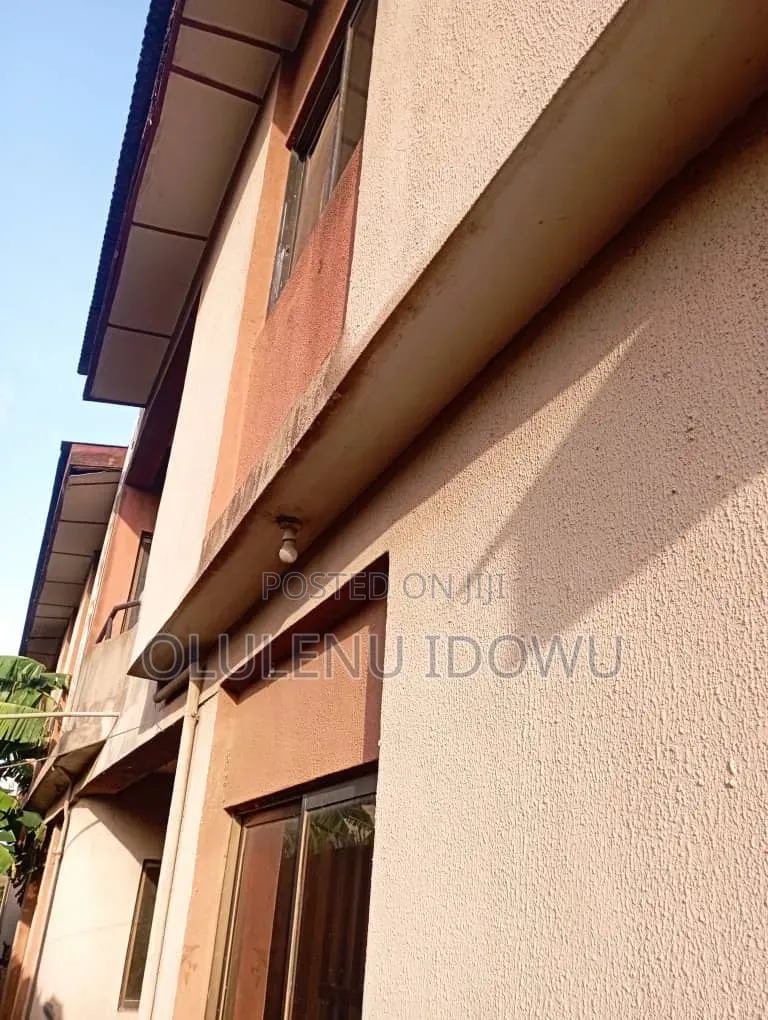 Furnished 3bdrm Block of Flats in Ijegun for sale in Ijegun