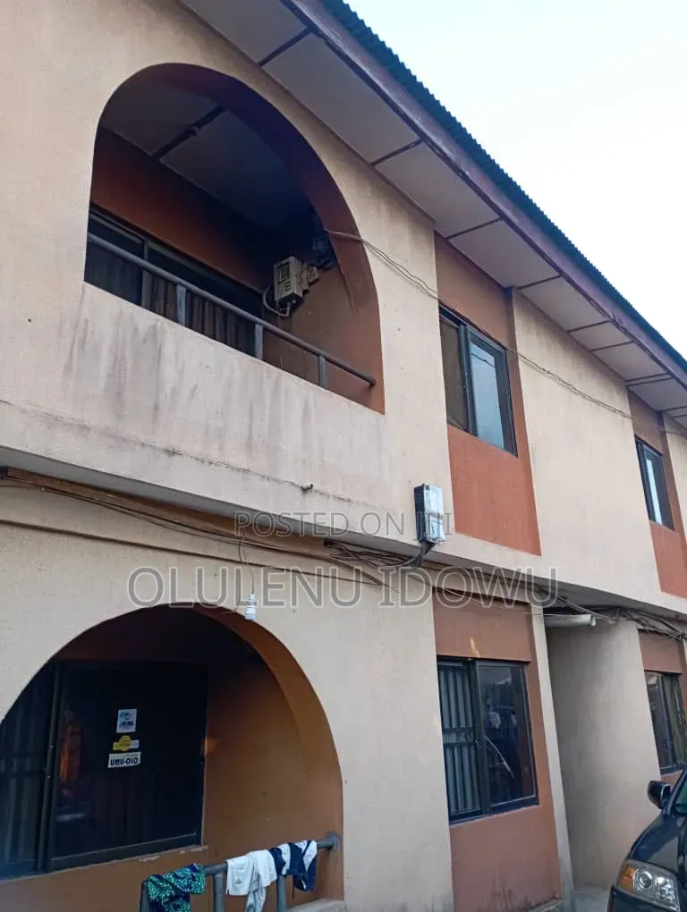 Furnished 3bdrm Block of Flats in Ijegun for sale in Ijegun
