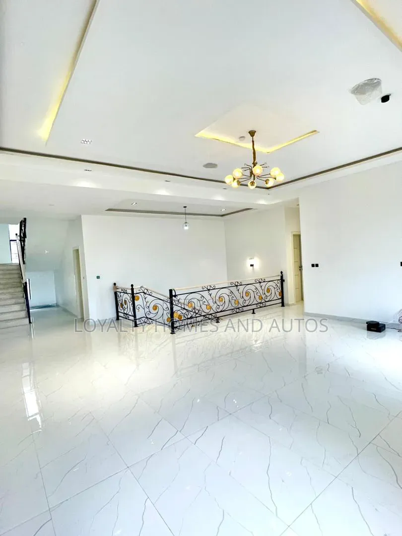 6bdrm House in Chevron for sale in Chevron