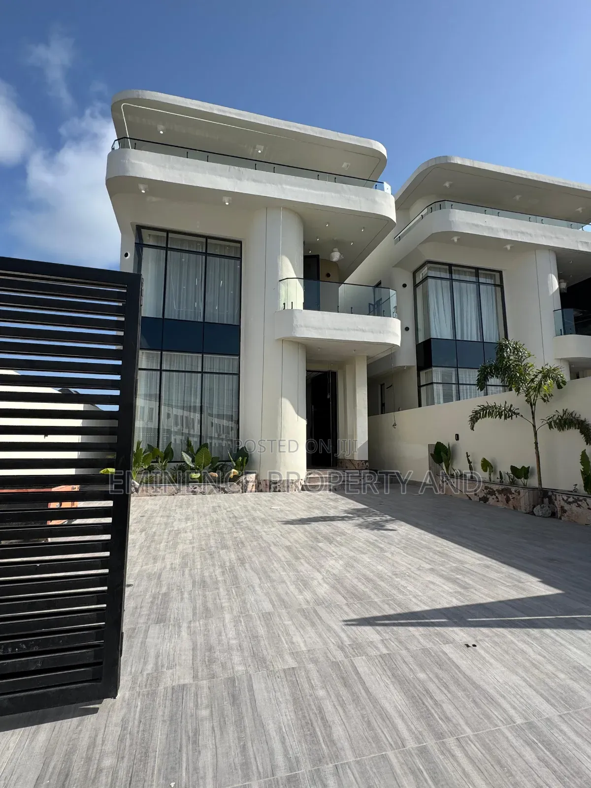 Furnished 5bdrm Duplex in Lekki Phase 2 for sale in Lekki Phase 2