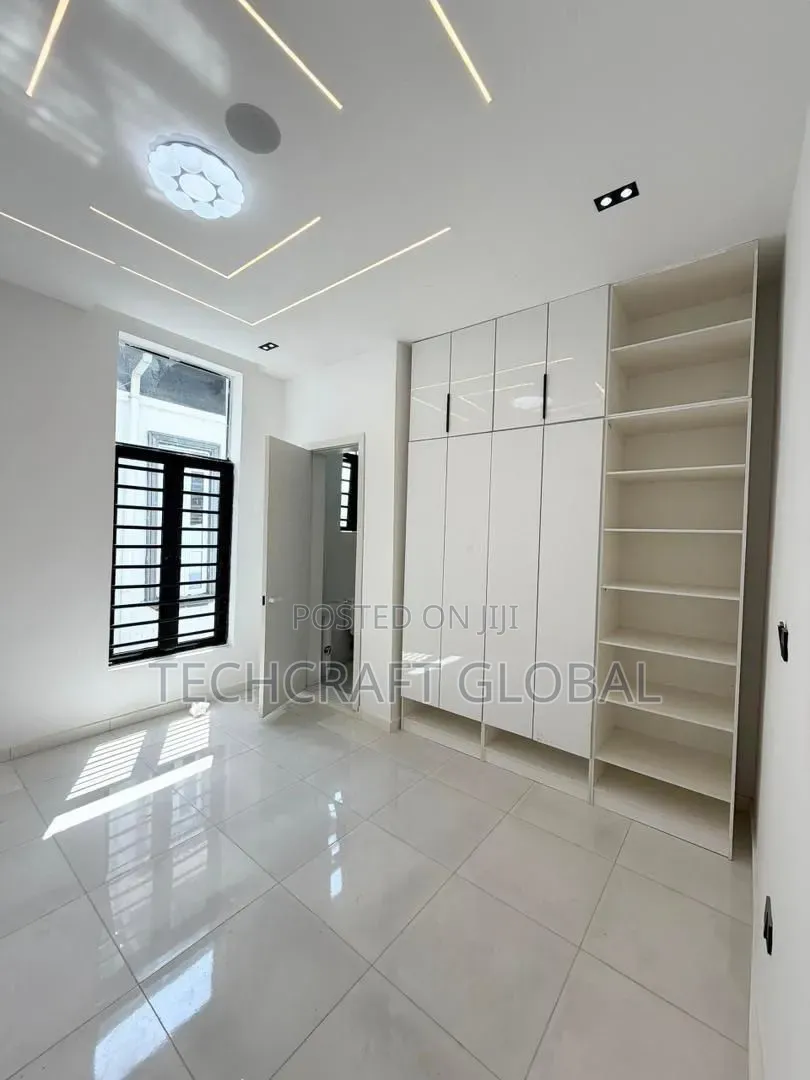 4bdrm Duplex in Ikota Gra Lekki for sale in Ikota