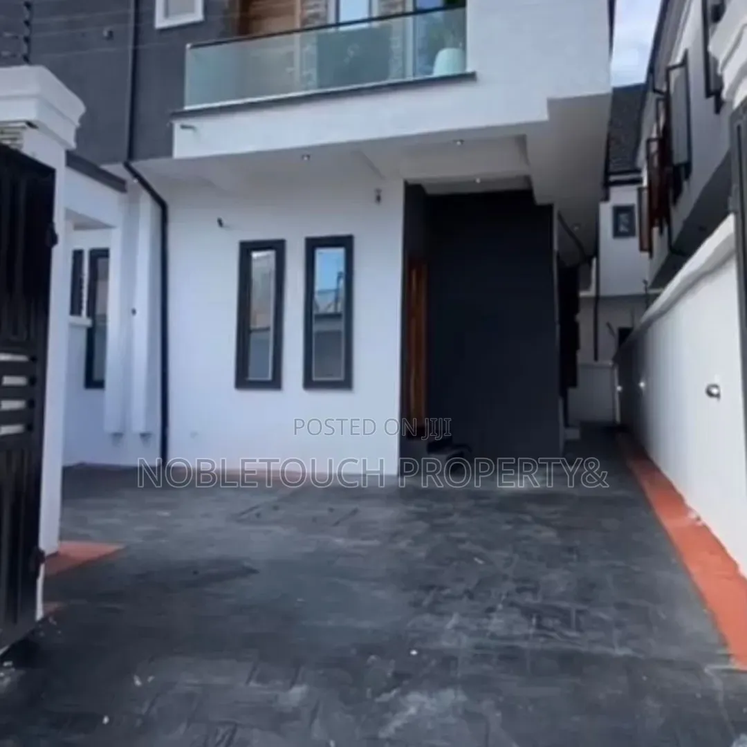 4bdrm Duplex in Ikota Gra Lekki for sale in Ikota