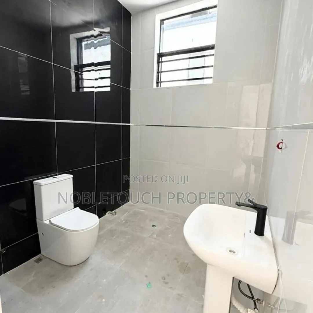 4bdrm Duplex in Ikota Gra Lekki for sale in Ikota