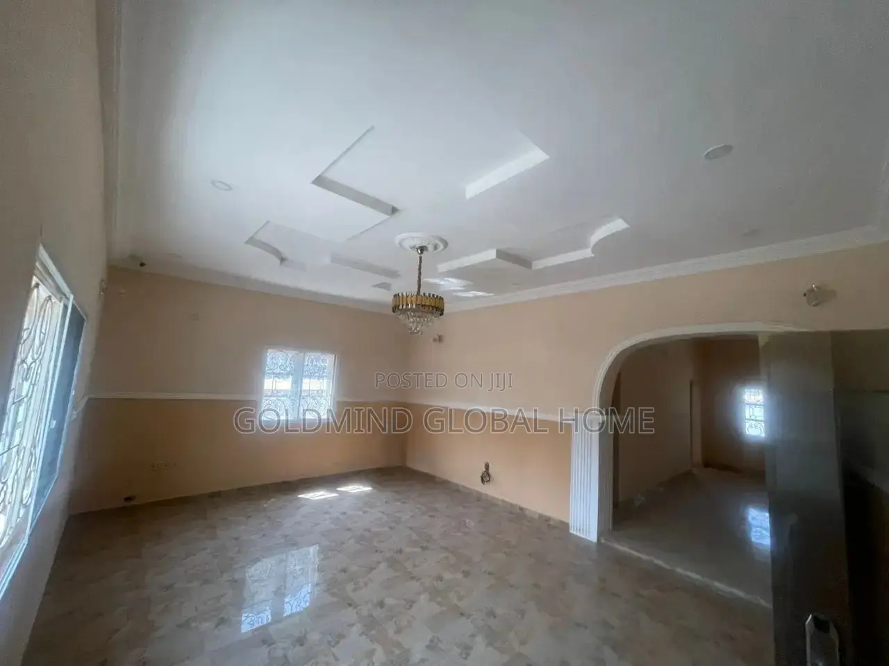 4bdrm Bungalow in Lugbe - Abuja for sale in Sabon Lugbe