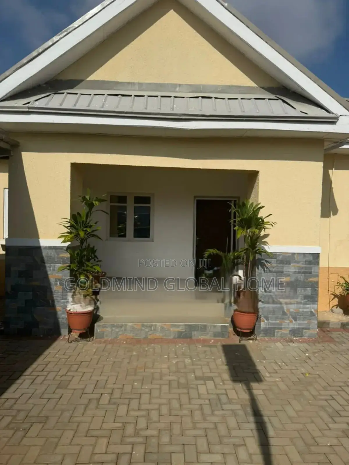 3bdrm Bungalow in Lugbe - Abuja for sale in Sabon Lugbe