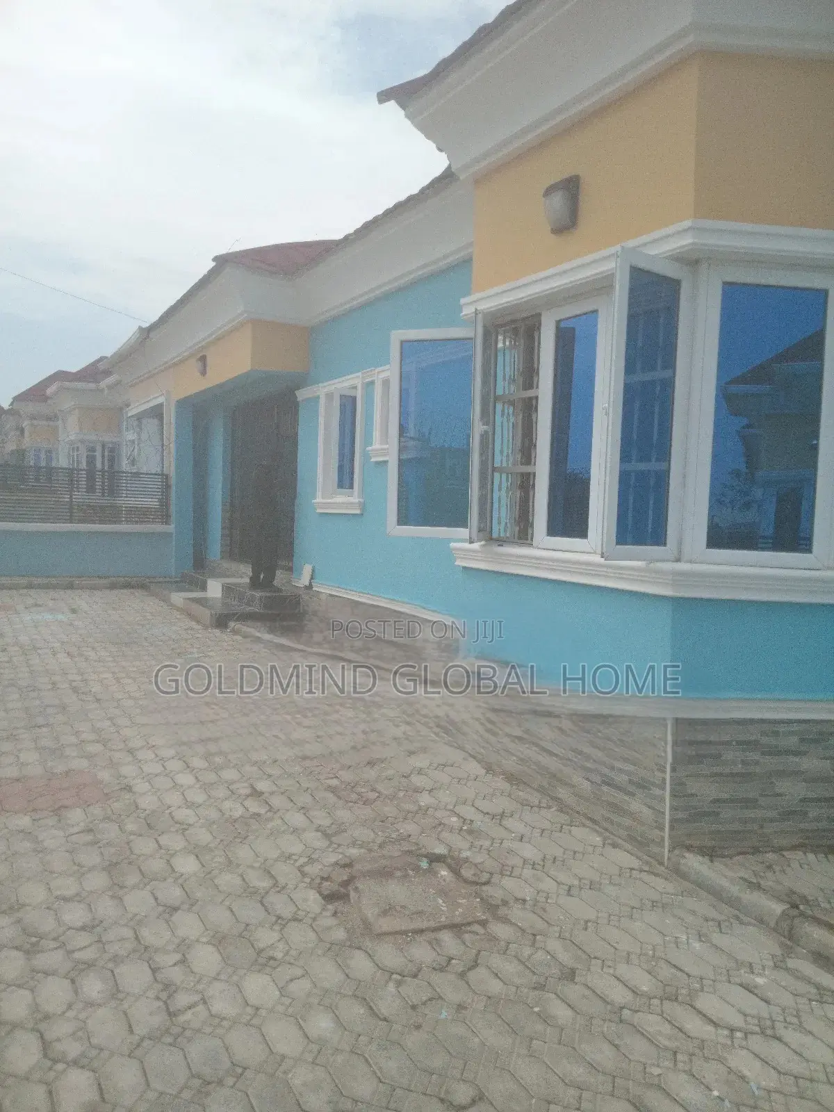 3bdrm Bungalow in Lugbe - Abuja for sale in Sabon Lugbe