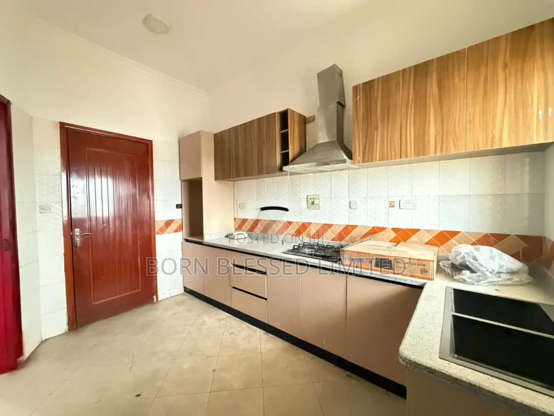 3bdrm Block of Flats in Oniru, Victoria Island Extension for rent in Victoria Island Extension