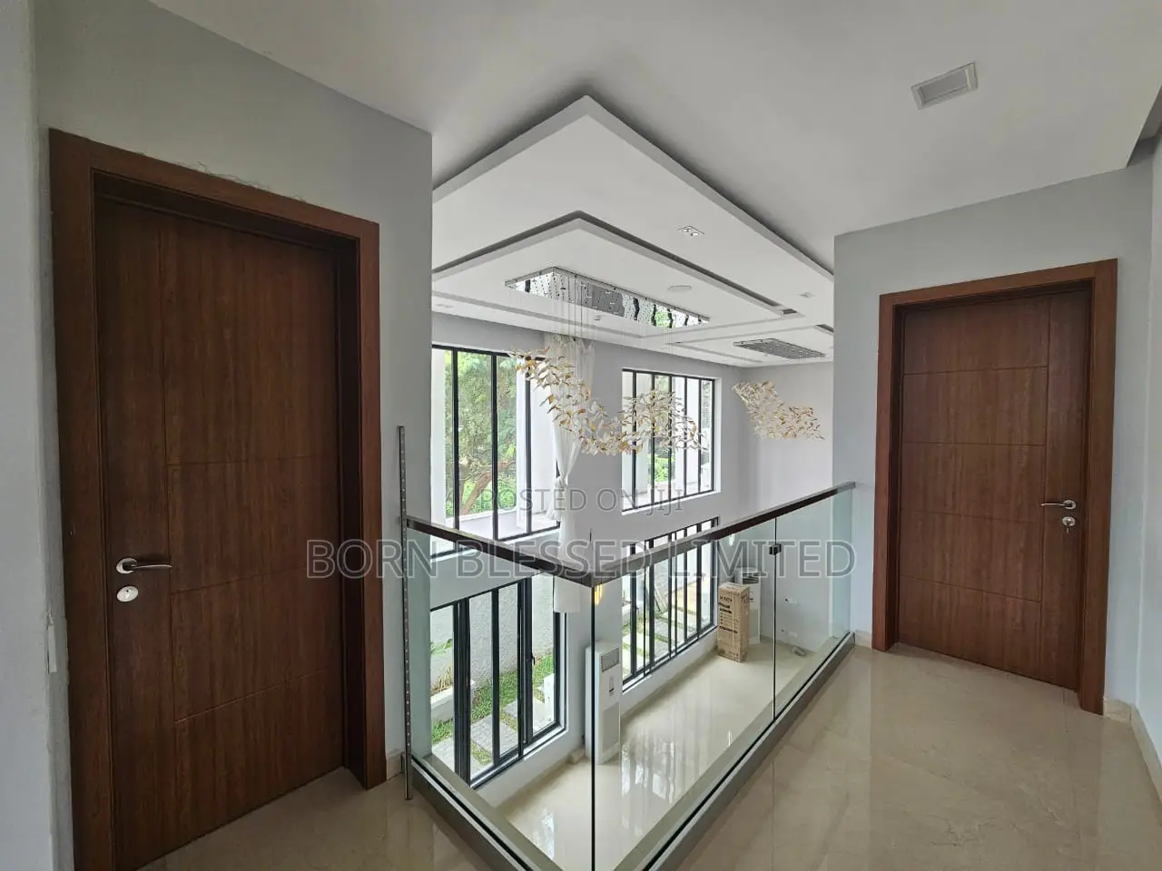 5bdrm Duplex in Banana Island for sale in Banana Island