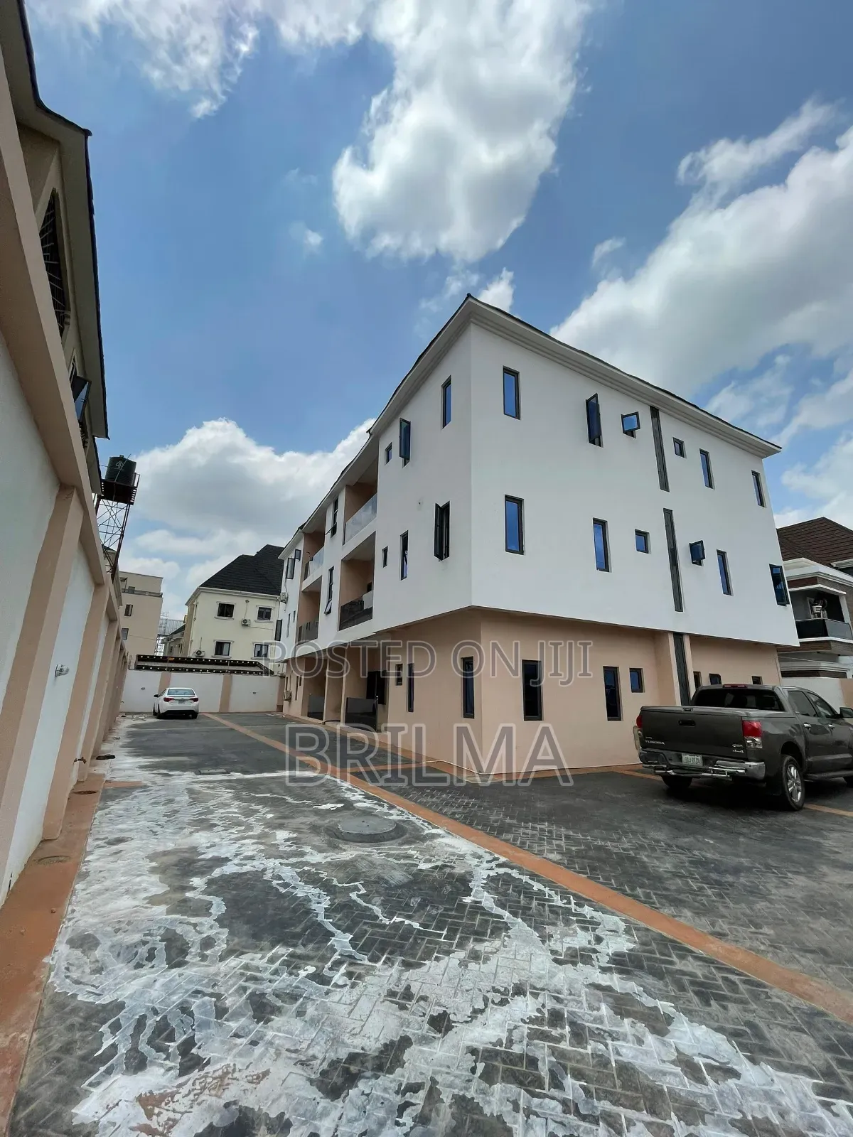 3bdrm Block of Flats in Jahi for sale in Jahi