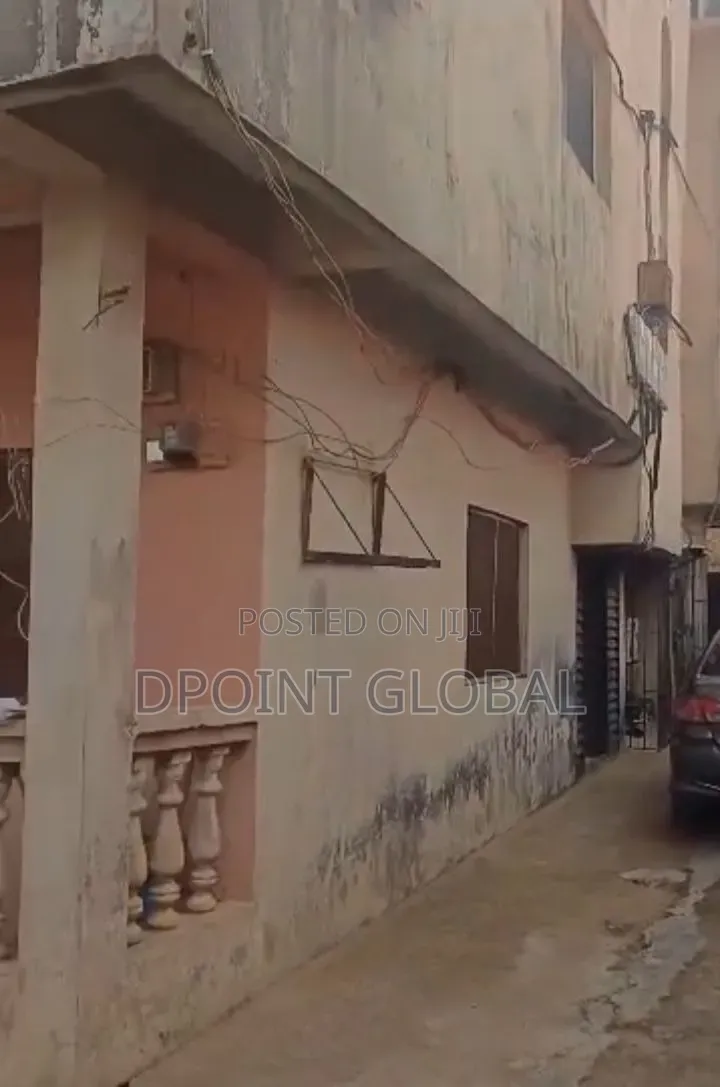 14bdrm Block of Flats in In Estate, Ejigbo / Ejigbo for sale in Ejigbo / Ejigbo