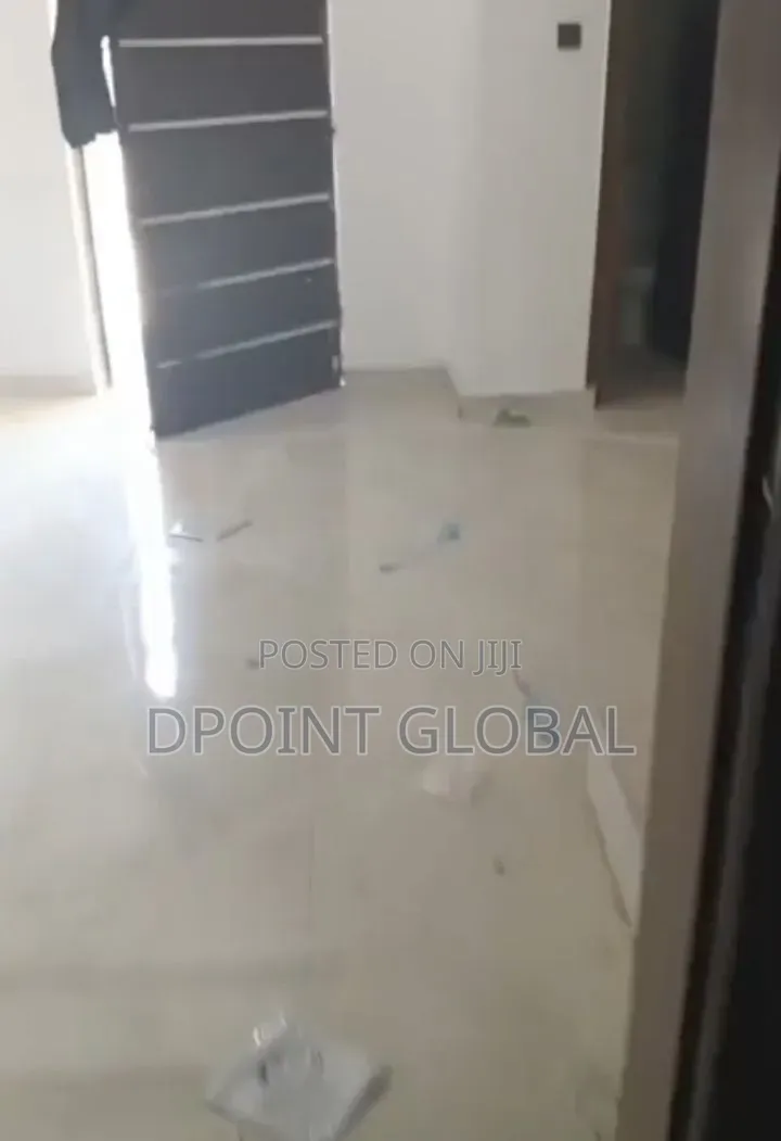 4bdrm Duplex in Meiran for sale in Meiran