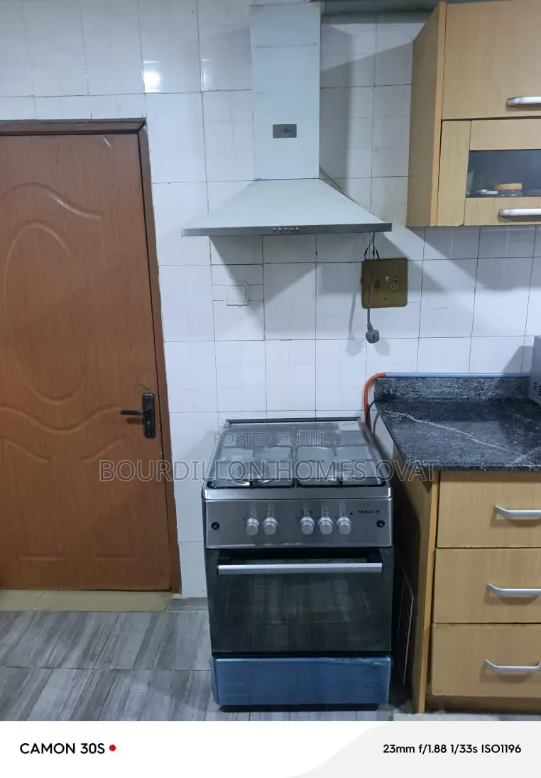 3bdrm Block of Flats in Ikoyi Lagos State for sale in Ikoyi S.W