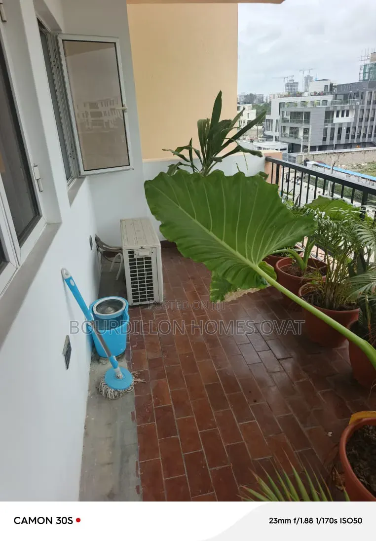 3bdrm Block of Flats in Ikoyi Lagos State for sale in Ikoyi S.W