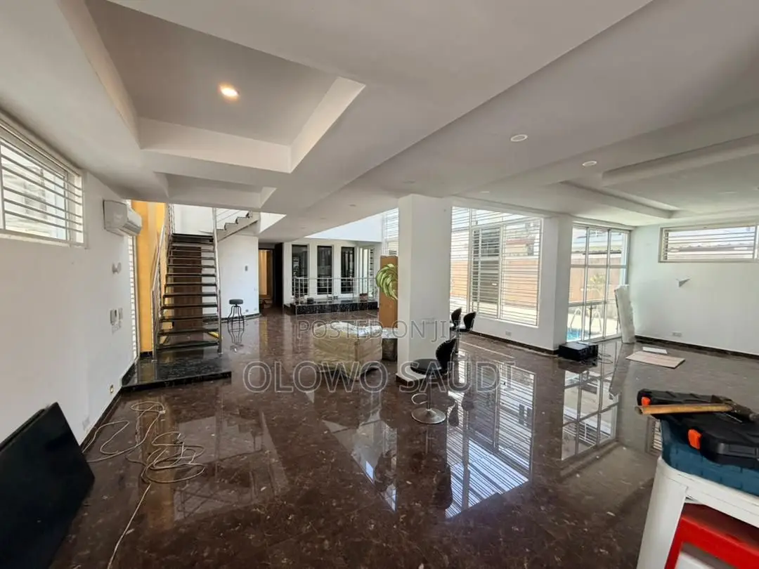 5bdrm Duplex in Banana Island for rent in Banana Island