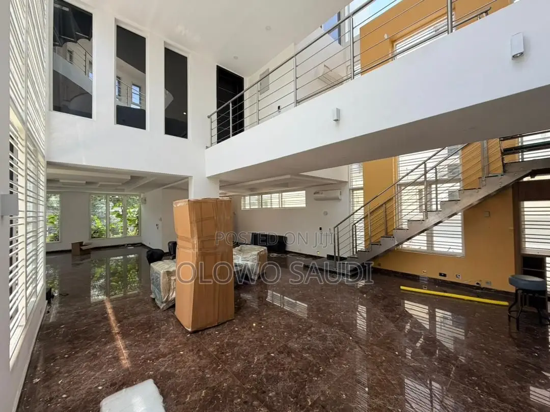 5bdrm Duplex in Banana Island for rent in Banana Island