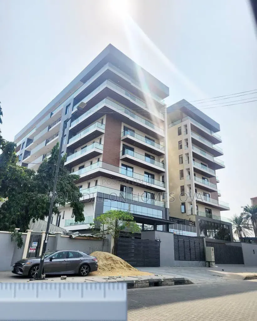 4bdrm Apartment in Ikoyi Lagos State for rent in Ikoyi S.W