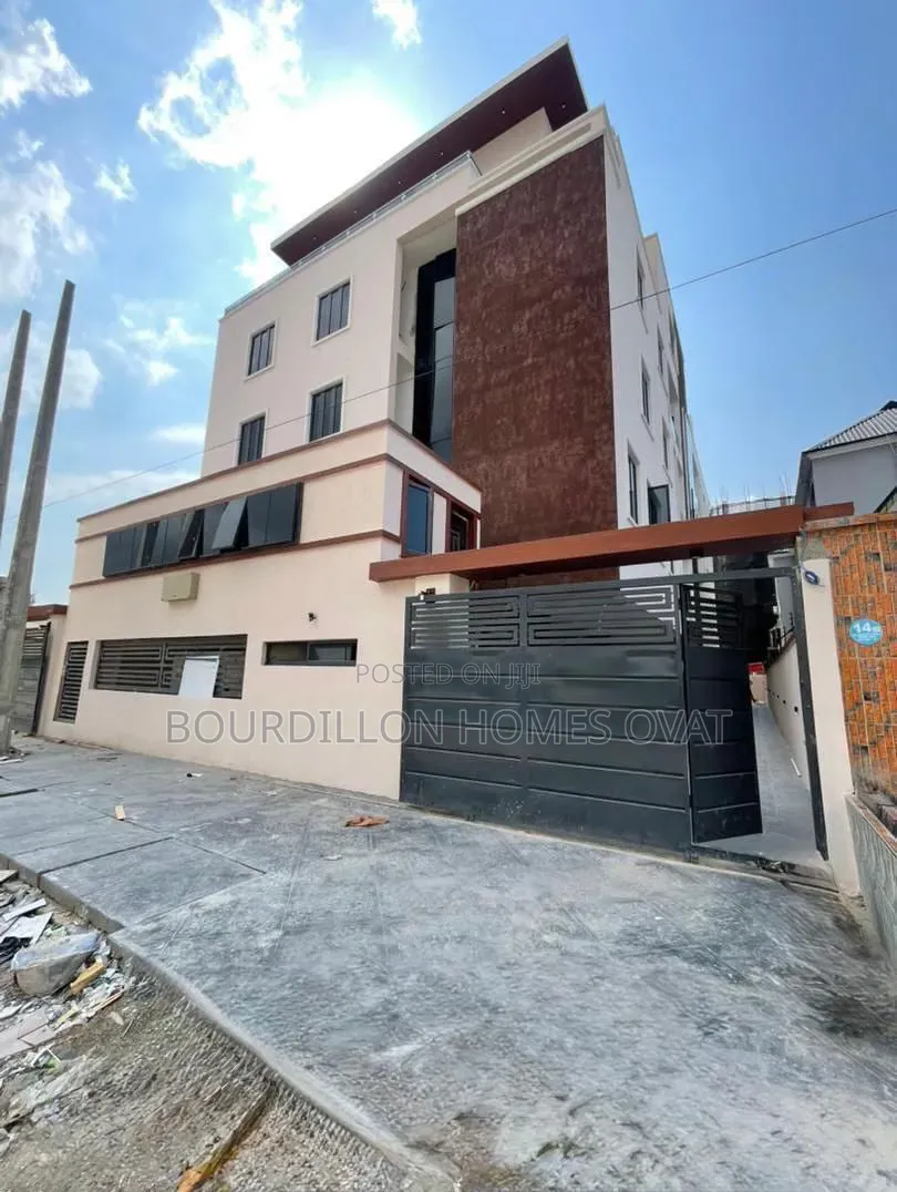 3bdrm Apartment in Ikate Lagos for rent in Ikate
