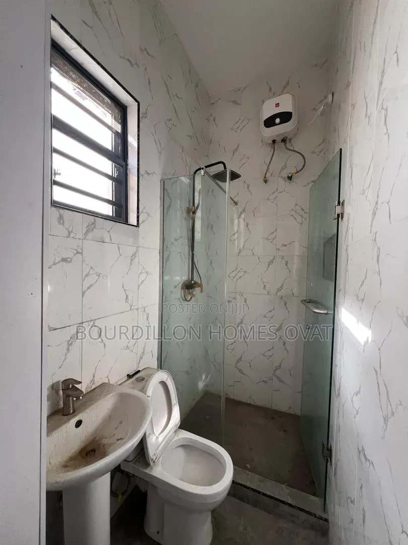 4bdrm Duplex in Ikota Lekki Lagos for rent in Ikota