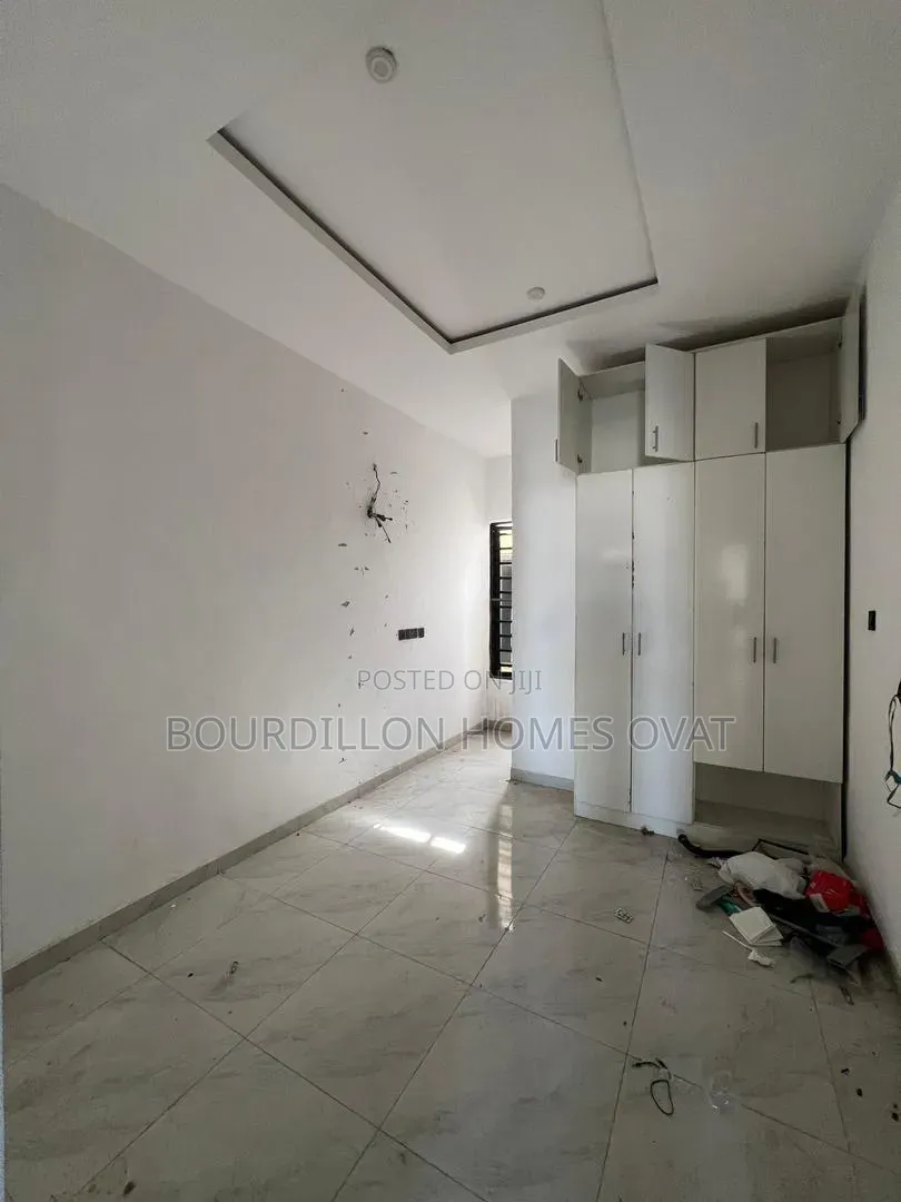 4bdrm Duplex in Ikota Lekki Lagos for rent in Ikota