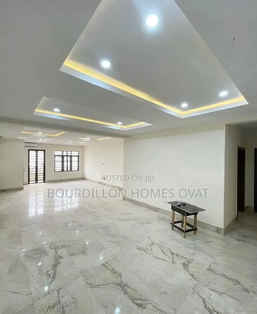 3bdrm Apartment in Oniru Victoria for rent in Victoria Island