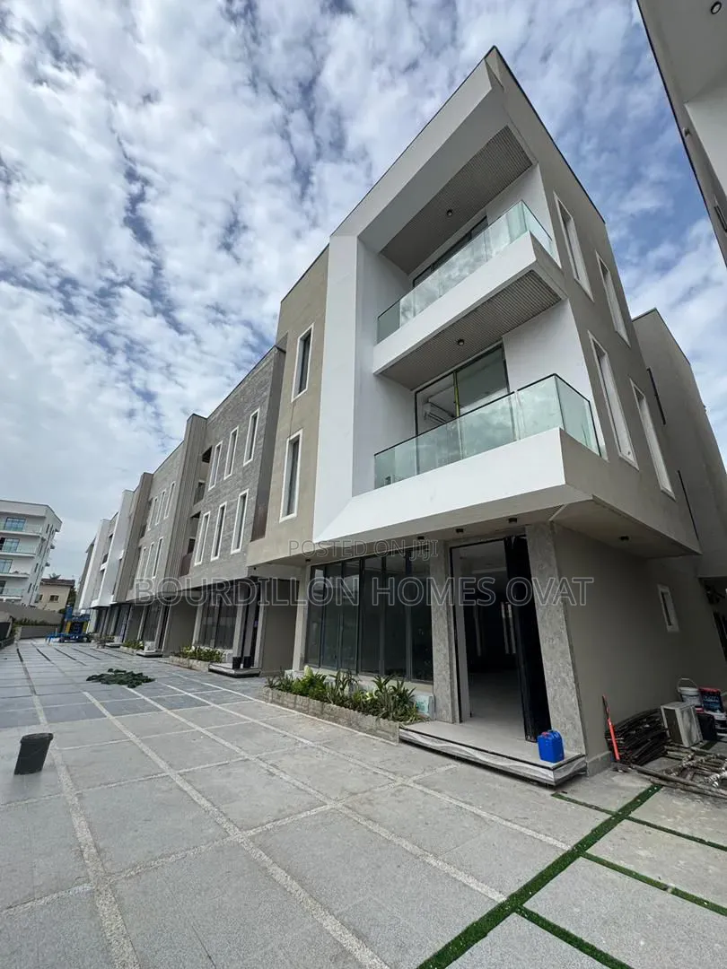 5bdrm Duplex in Ikoyi Lagos State for sale in Ikoyi S.W