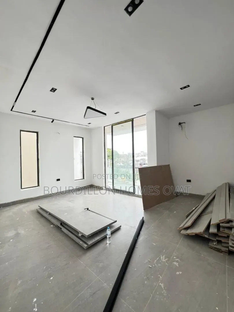 5bdrm Duplex in Ikoyi Lagos State for sale in Ikoyi S.W