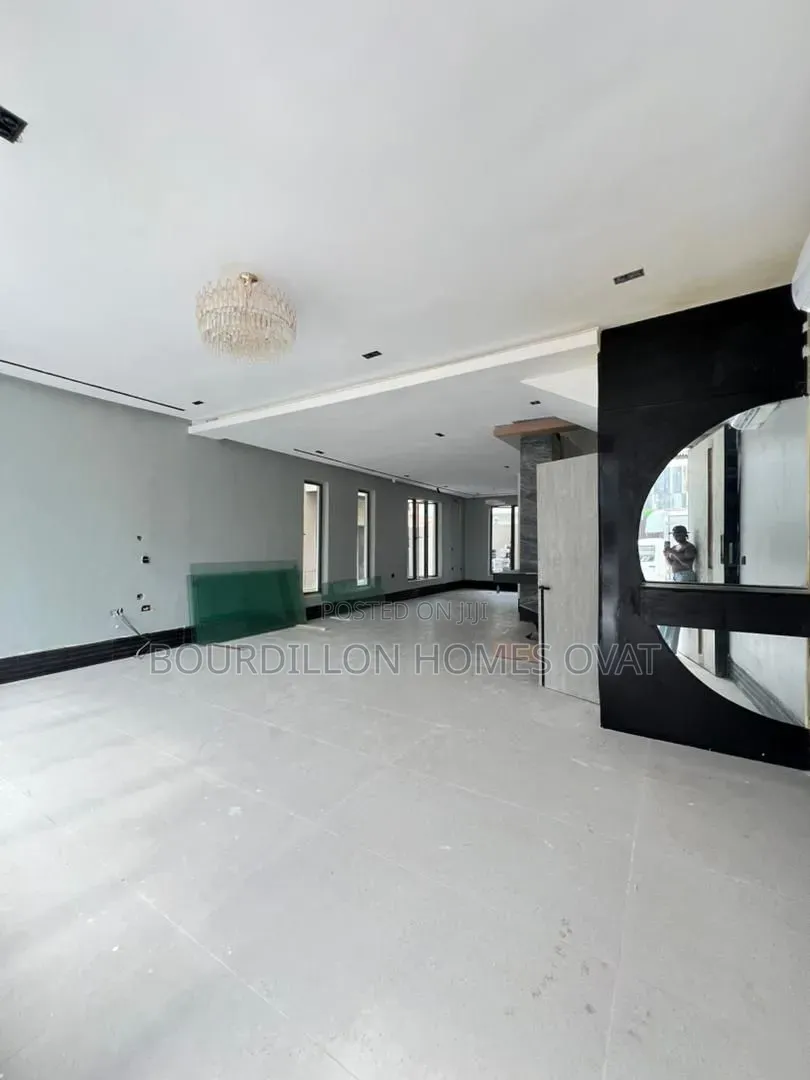 5bdrm Duplex in Ikoyi Lagos State for sale in Ikoyi S.W