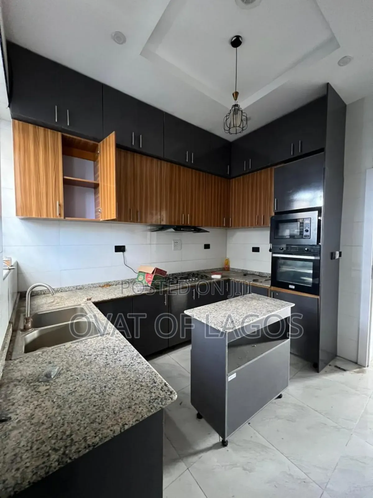 4bdrm Duplex in Ikota for rent in Ikota