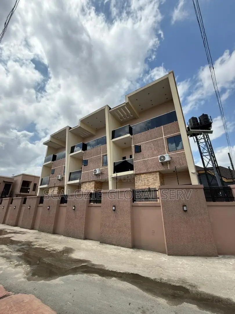 Furnished 3bdrm Duplex in Ada George Port for sale in Port-Harcourt