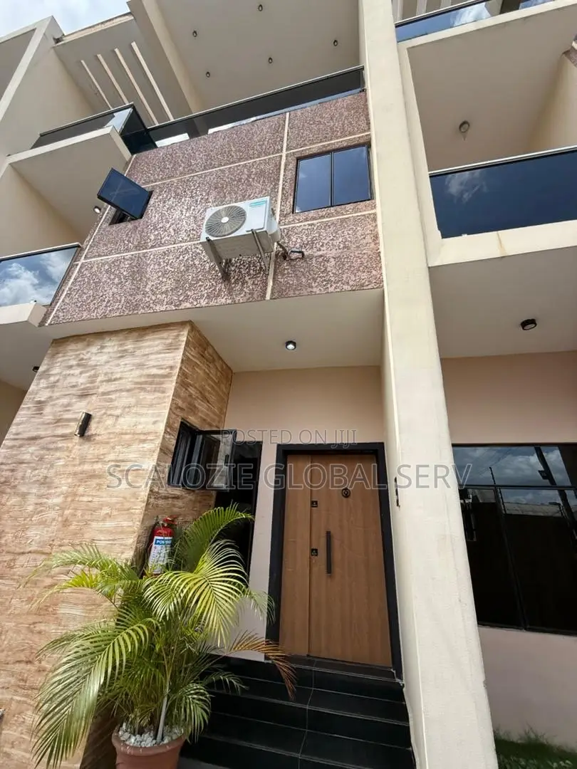 Furnished 3bdrm Duplex in Ada George Port for sale in Port-Harcourt