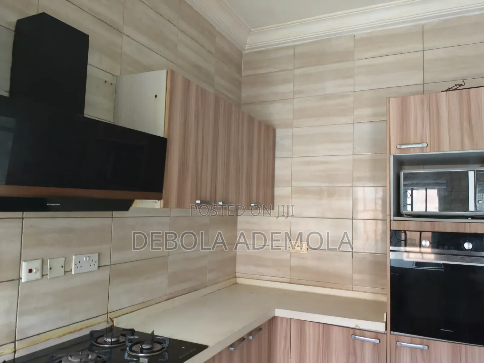4bdrm Townhouse / Terrace in Denco Court, Ikate-Elegushi for rent in Ikate-Elegushi