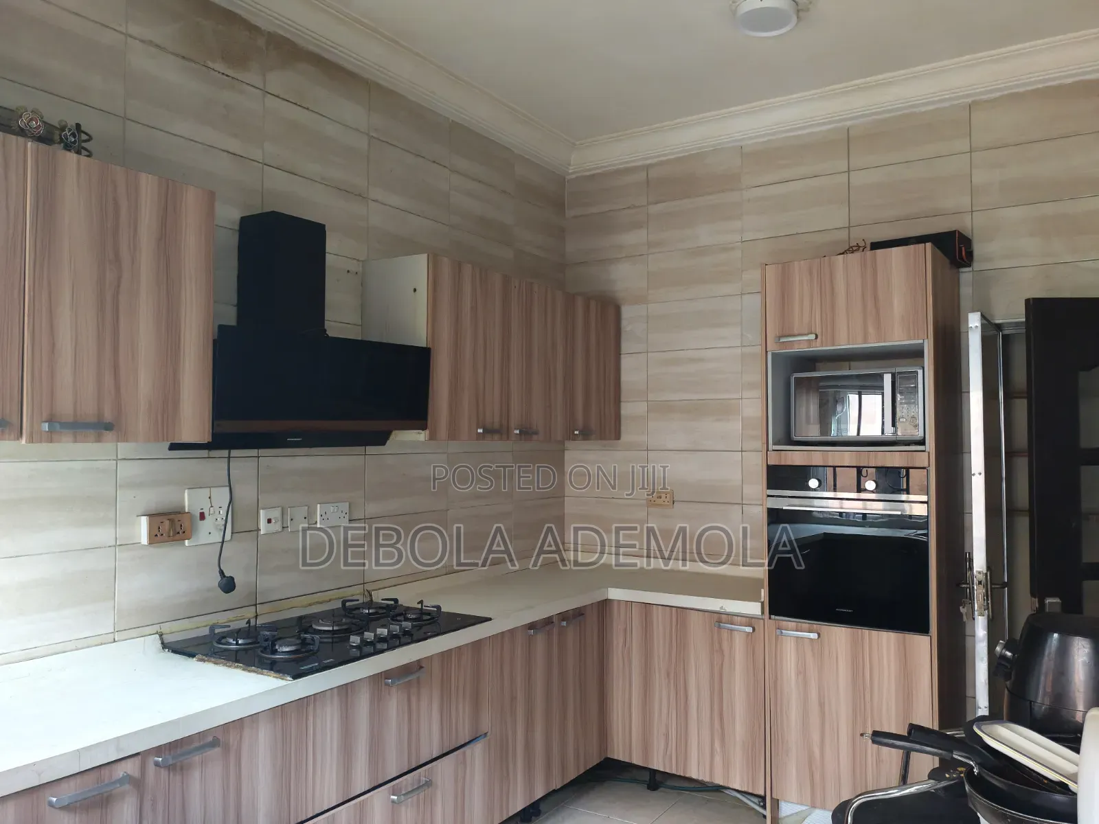 4bdrm Townhouse / Terrace in Denco Court, Ikate-Elegushi for rent in Ikate-Elegushi