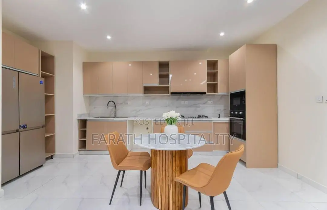 Cute 2 Bedroom Apartment With Pool and Gym in Lekki Phase 1