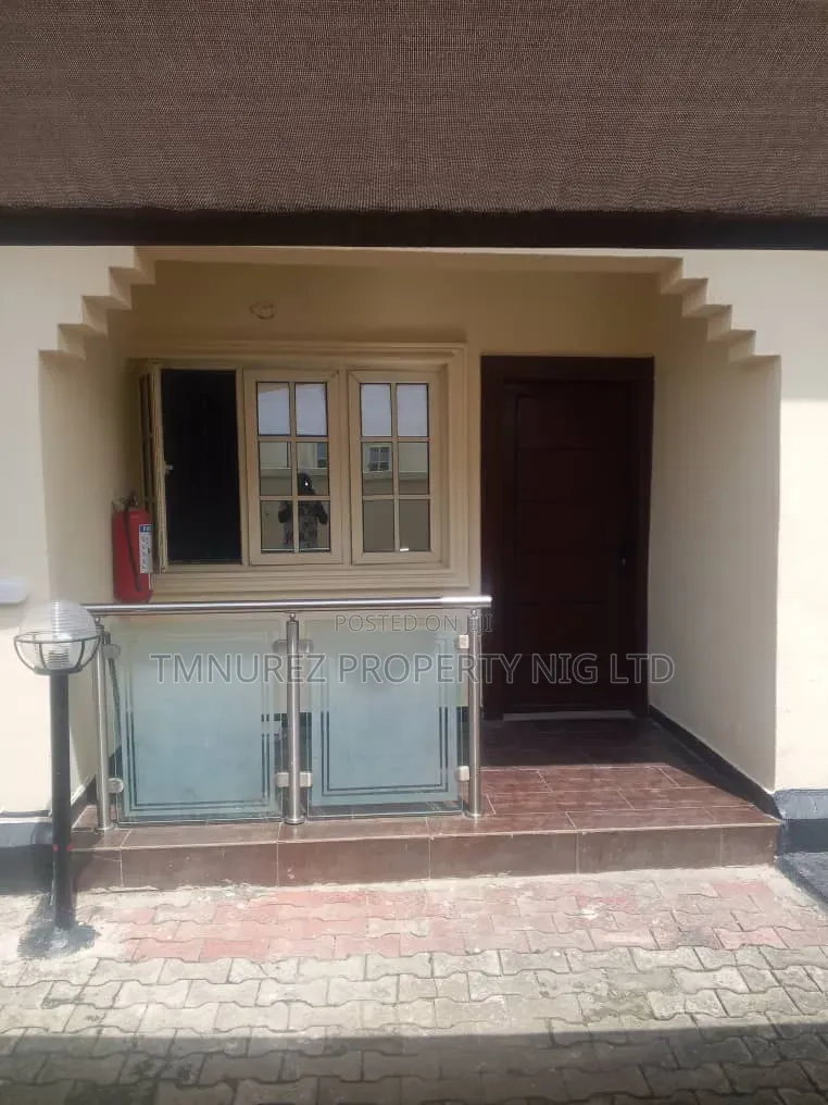 4bdrm Duplex in Lekki Phase 1 for rent in Lekki Phase 1