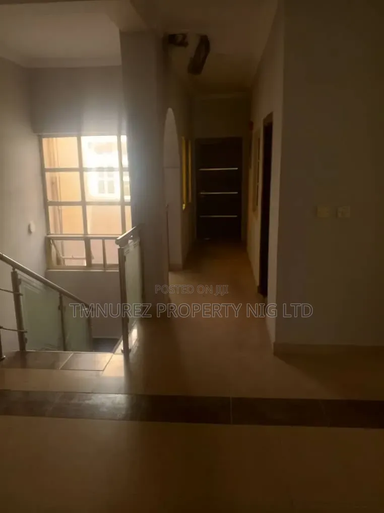 4bdrm Duplex in Lekki Phase 1 for rent in Lekki Phase 1