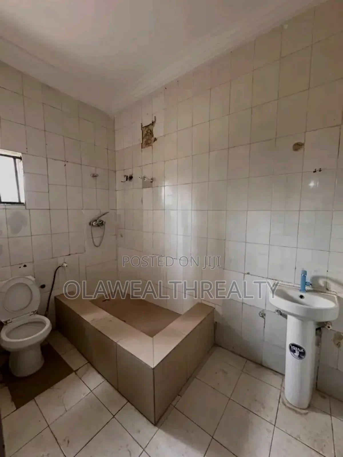3bdrm Apartment in Gwarinpa for rent in Gwarinpa