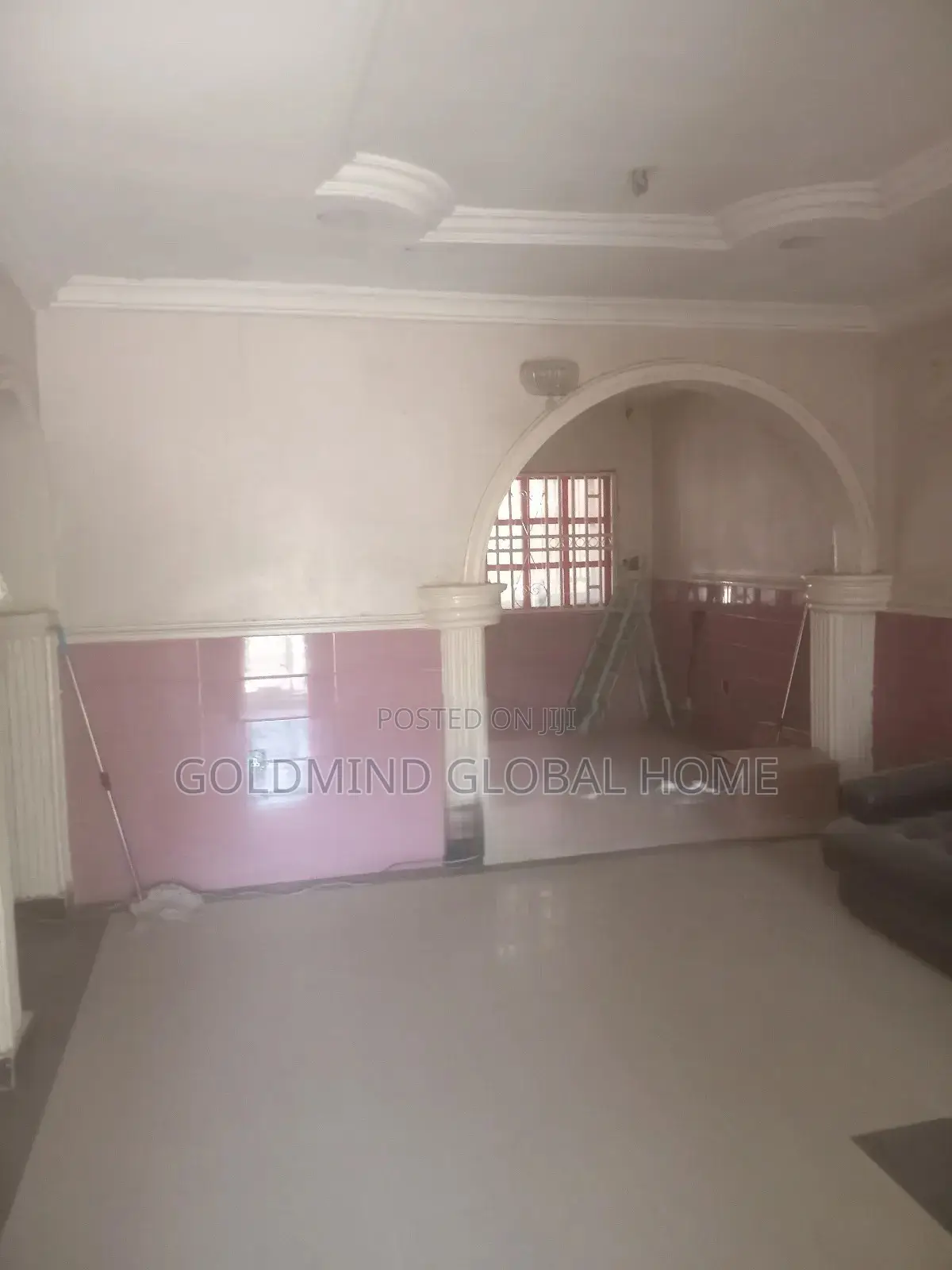 2bdrm Bungalow in Lugbe - Abuja for sale in Sabon Lugbe