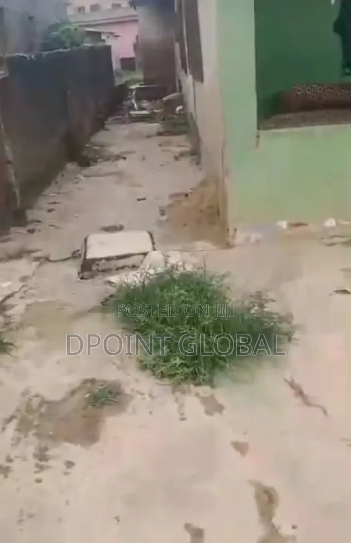 5bdrm Bungalow in Not Estate, Egbeda for sale in Egbeda
