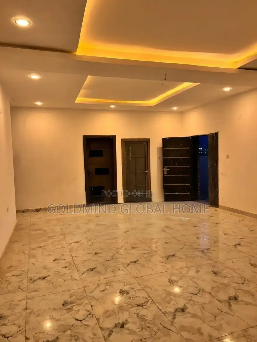 Furnished 5bdrm Duplex in Lugbe - Abuja for sale in Sabon Lugbe