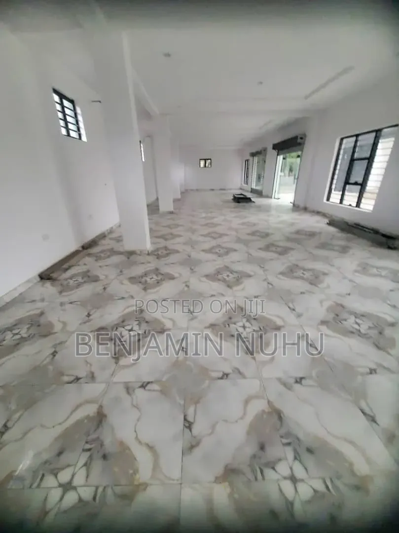 A Newly Built 180sqm Ground Floor Restaurant or Supermarket Space in Olokonla