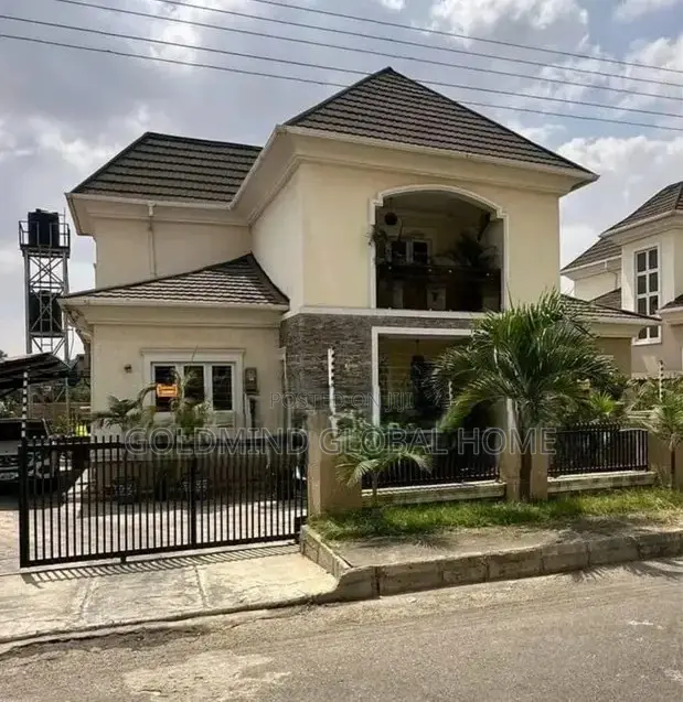 4bdrm Duplex in Lugbe -Abuja for sale in Sabon Lugbe