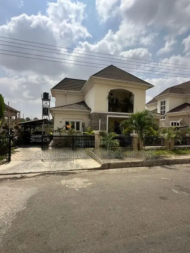 4bdrm Duplex in Lugbe -Abuja for sale in Sabon Lugbe