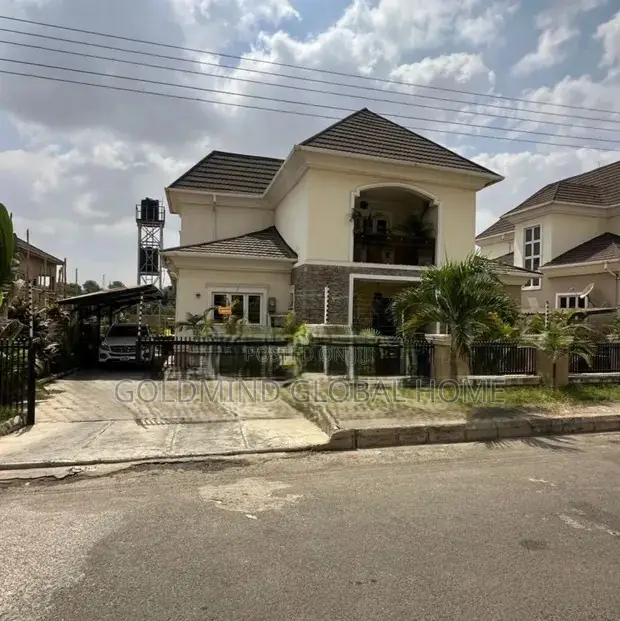 4bdrm Duplex in Lugbe -Abuja for sale in Sabon Lugbe
