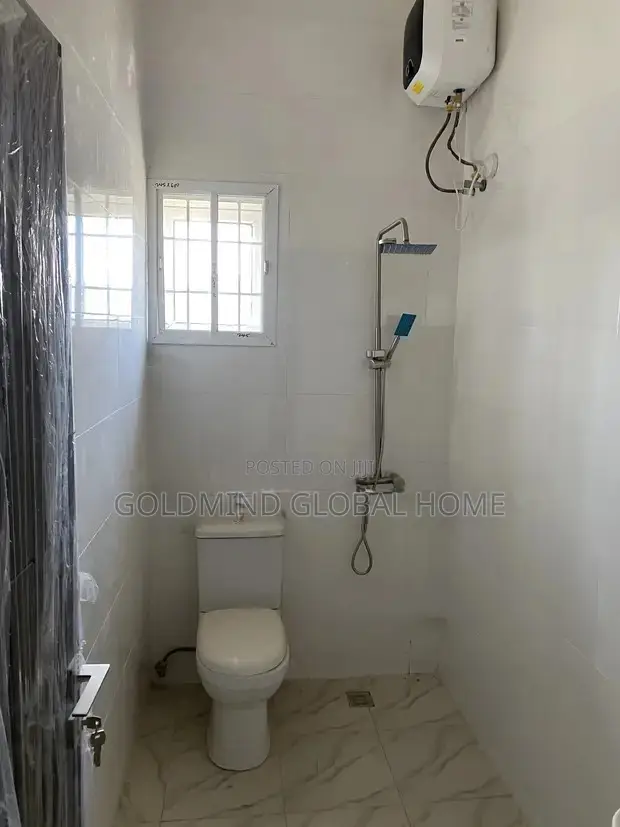 4bdrm Duplex in Lugbe - Abuja for sale in Sabon Lugbe