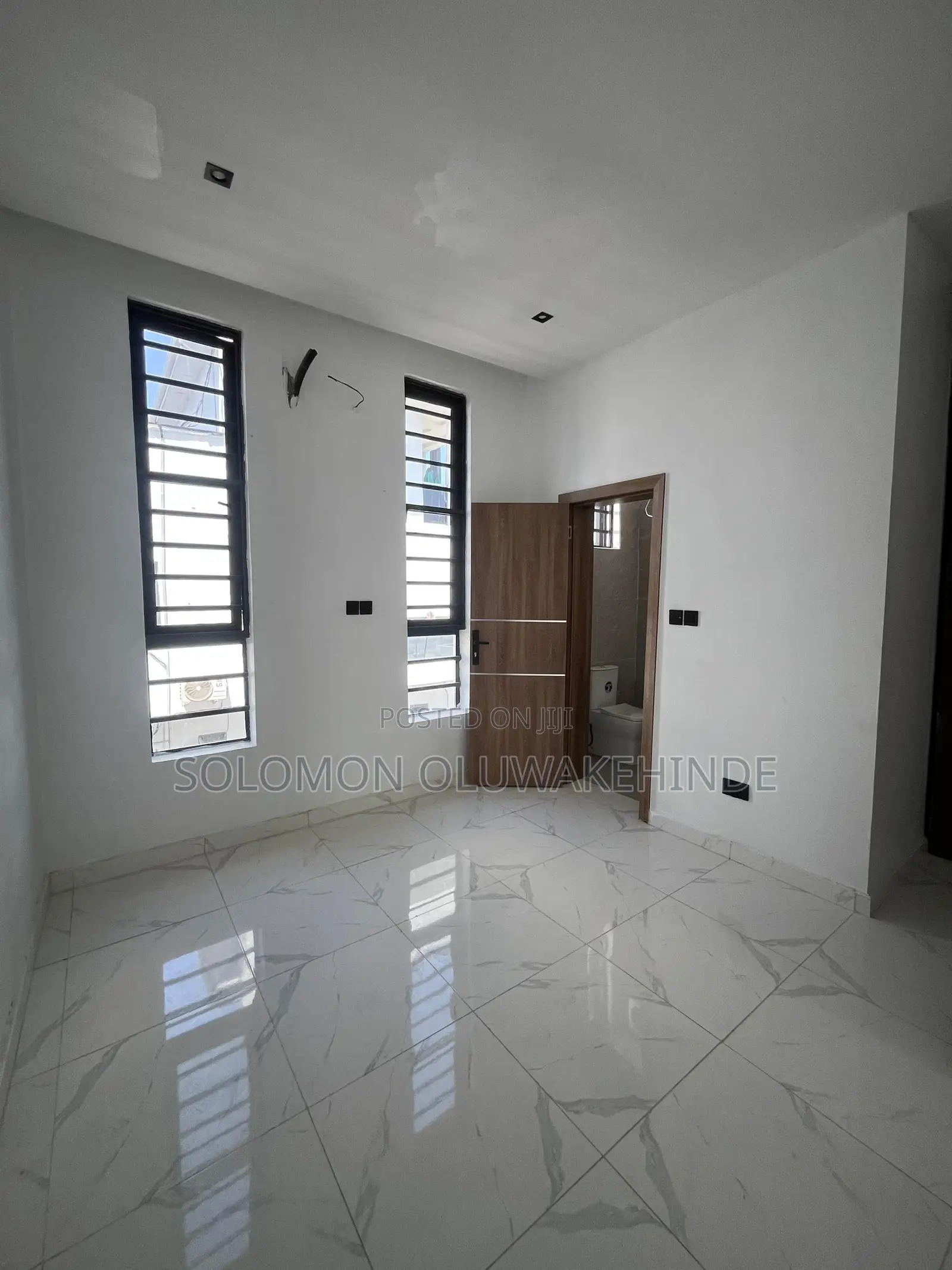5bdrm Duplex in Ikota Villa for sale in Ikota